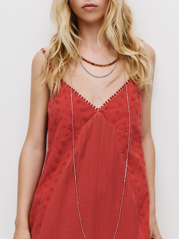 Robe d’été Pull&Bear en rouge