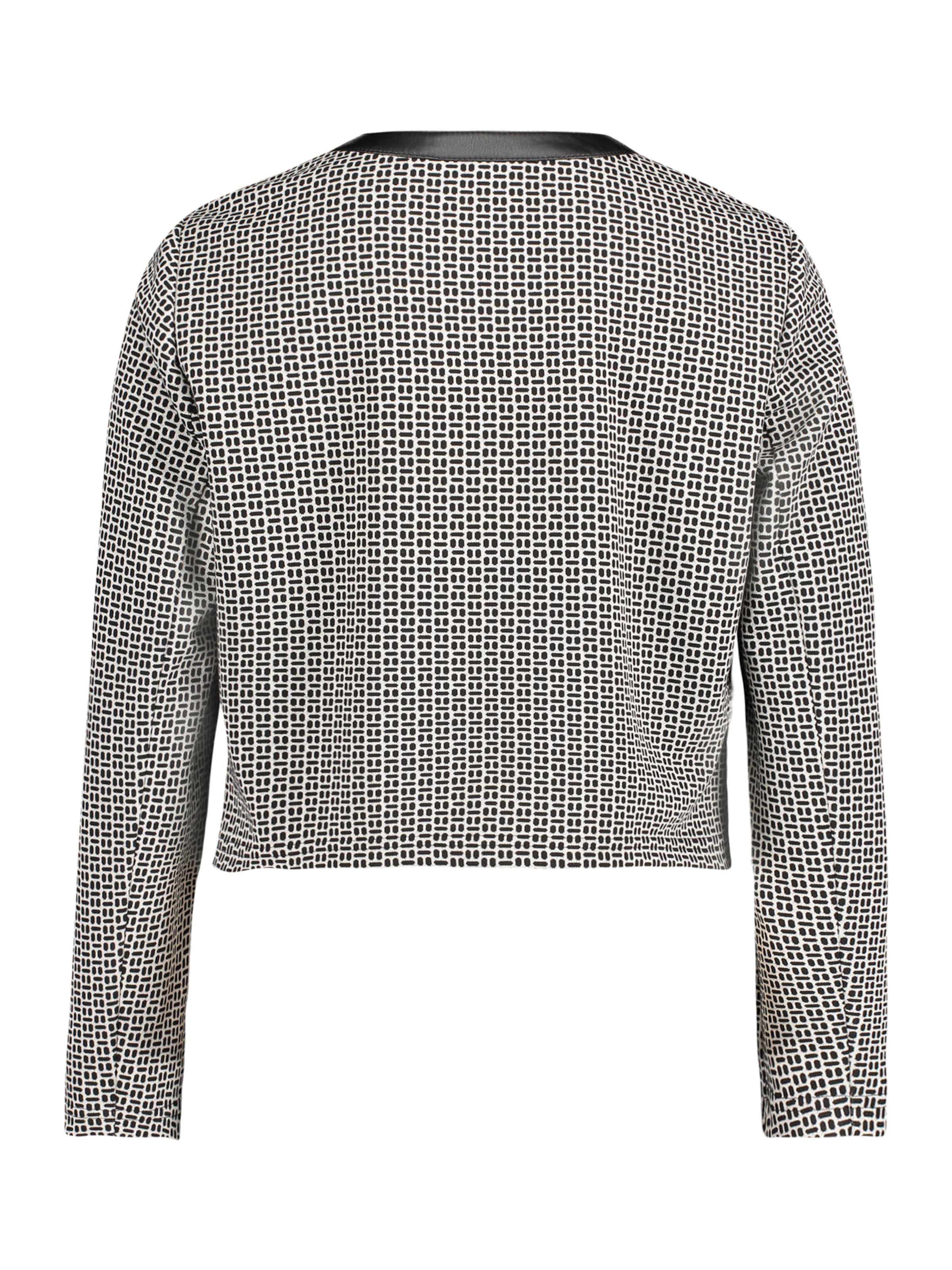 Betty Barclay Blazer in White