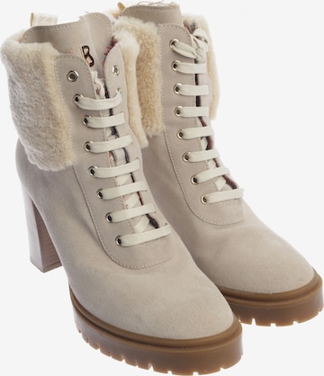 BOGNER Stiefeletten 41 in Weiß: Vorderseite