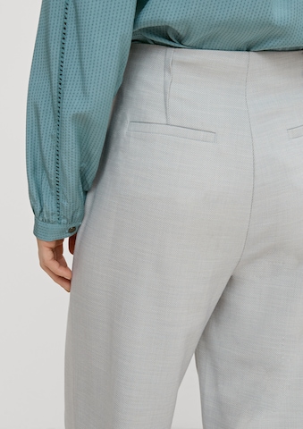 Regular Pantalon à pince COMMA en gris