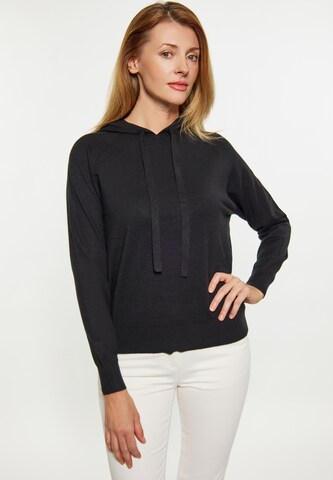 usha BLUE LABEL Sweater in Black: front