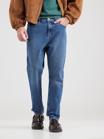 Lyle & Scott Дънки Tapered Leg Дънки в синьо: отпред