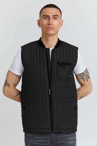 11 Project Vest 'Arne' in Black: front