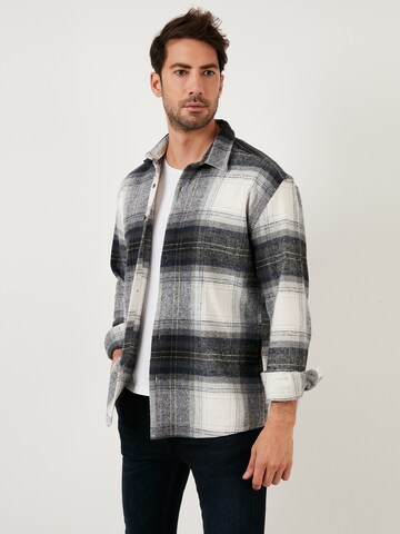 Buratti Regular fit Button Up Shirt in Black