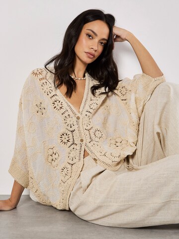 Apricot Blouse ' ' in Grijs: voorkant