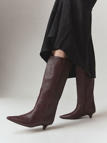 Next Boot 'Forever Comfort' in Red