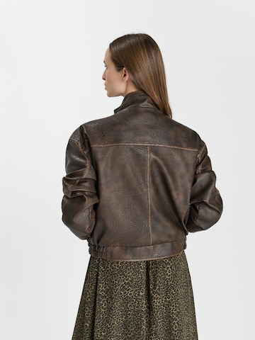 Veste mi-saison 'BROWNIE' Le Temps Des Cerises en marron