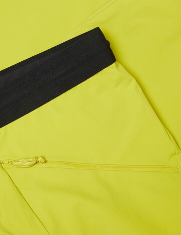 MAMMUT Loose fit Outdoor Pants in Yellow