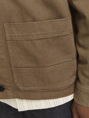 JACK & JONES Comfort fit Button Up Shirt in Brown