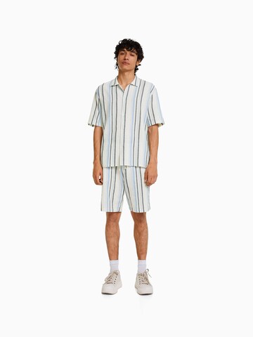 Bershka Klasický střih Košile – modrá