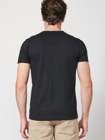 KOROSHI - Camiseta en negro