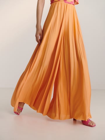 Guido Maria Kretschmer Women Wide Leg Hose 'Samantha' in Orange: predná strana