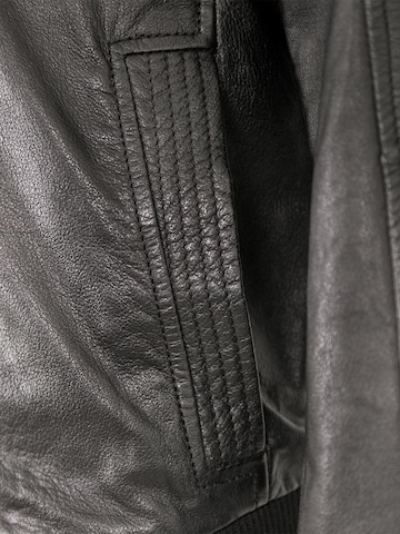 OTTO KERN - Chaqueta de entretiempo 'OK-101/L' en negro
