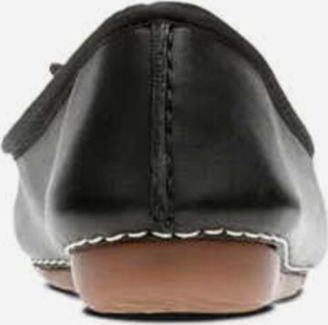 CLARKS Ballerina in Schwarz