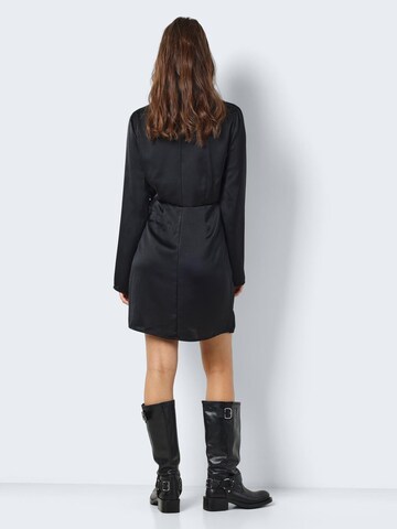 Noisy may - Vestido 'NMLEYLA' en negro