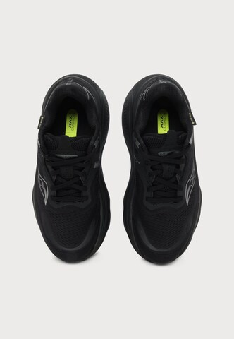 saucony Běžecká obuv – černá