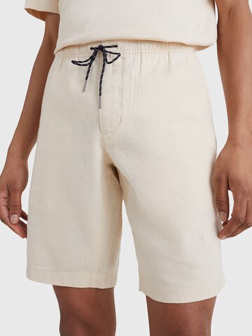 TOMMY HILFIGER Loosefit Shorts in Beige