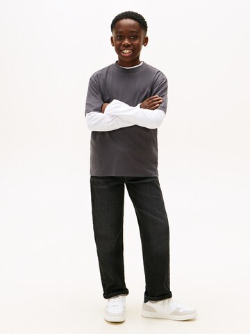 Tricou de la TOMMY HILFIGER pe gri