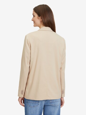 Betty & Co Casual-Blazer mit Taschen in Beige