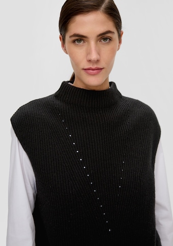 s.Oliver BLACK LABEL Sweater in Black