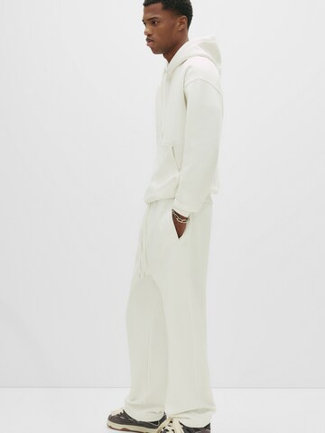Pull&Bear Loosefit Nadrág - fehér