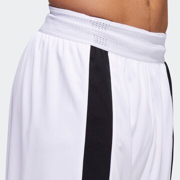 ADIDAS SPORTSWEAR Loosefit Shorts 'Creator 365' in Weiß