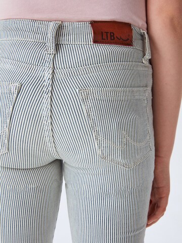 LTB Skinny Jeans 'Amy' in Weiß