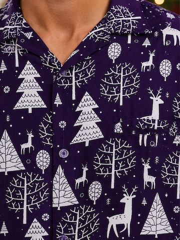 Regular fit Camicia 'Christmas Reindeer Allover' di King Kameha in lilla
