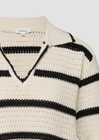 s.Oliver Sweater in Beige