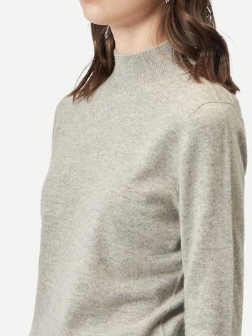 GOBI Cashmere - Jersey 'Women's Essential Cashmere Mock Neck Sweater' en gris