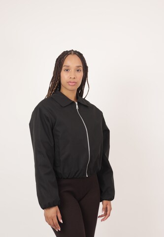 Veste mi-saison Elara en noir