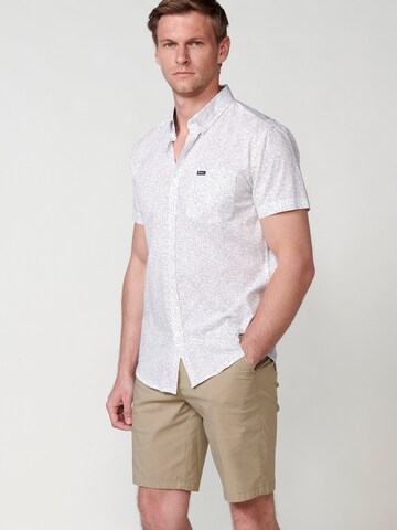 Coupe regular Chemise KOROSHI en blanc