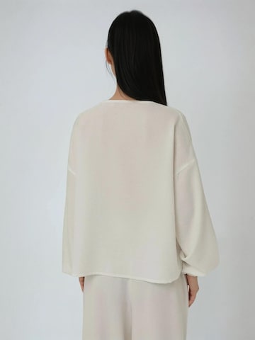 Hiccup - Blusa em branco