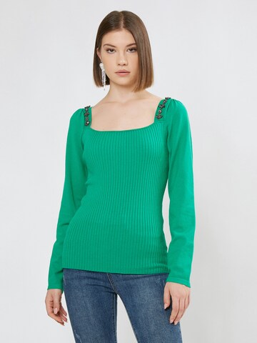 Influencer Sweater in Green: front