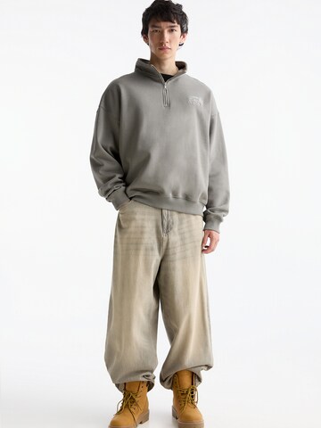 Pull&Bear Sweatshirt in Grau