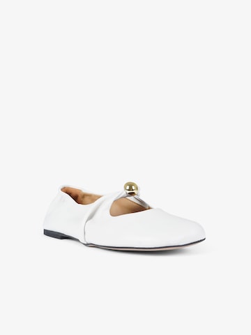 GISEL MOIRE Ballerina in Wit
