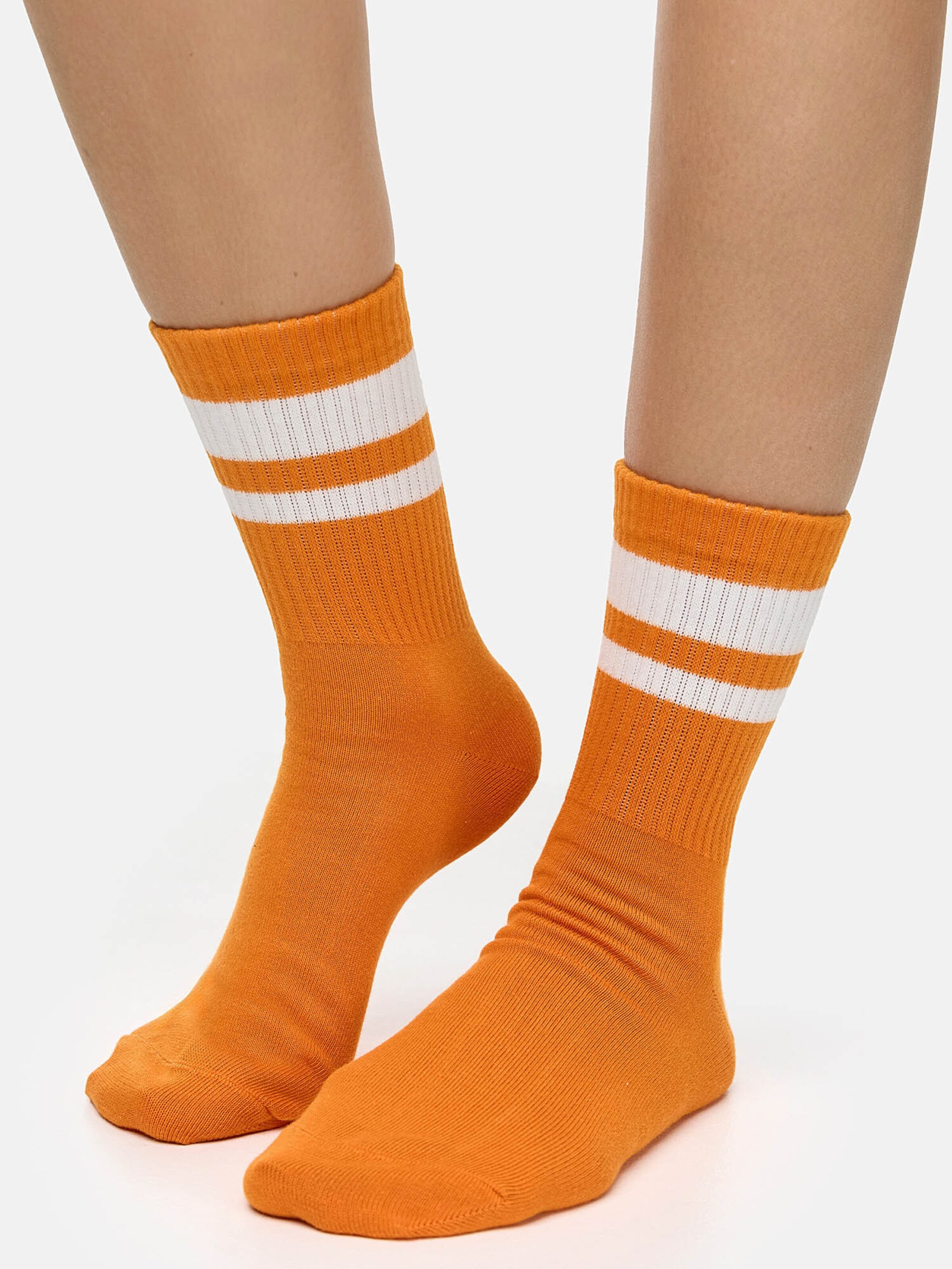 Nur Die Socks ' Statement Socken mit Stickerei ' in Orange: front