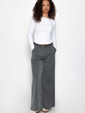 SASSYCLASSY Shirt in White
