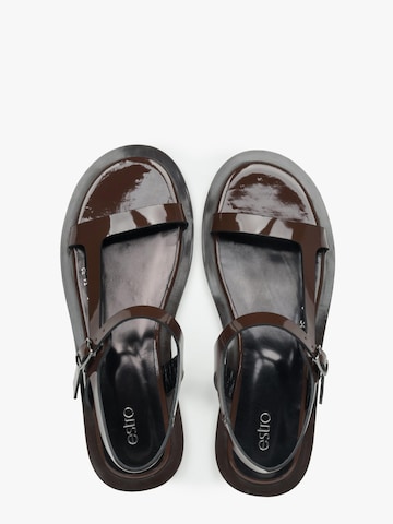 Estro - Sandalias con hebilla '11-10' en marrón