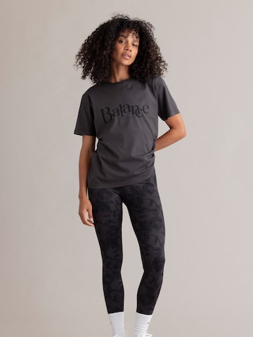 Hey Honey Oversizeshirt 'Balance' in Grau: Vorderseite