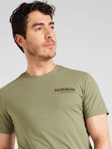 NAPAPIJRI T-shirt 'S-KASBA' i grön