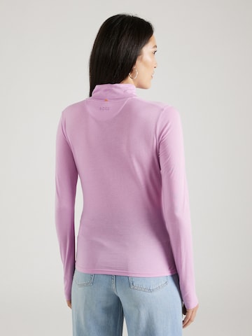 BOSS - Camiseta 'Emerie' en rosa