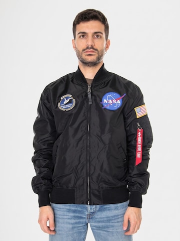 ALPHA INDUSTRIES Kurtka przejściowa 'MA-1 TT NASA' w kolorze czarny: przód