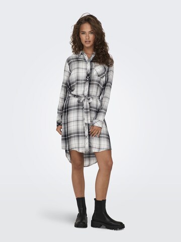 Robe ONLY en gris : devant