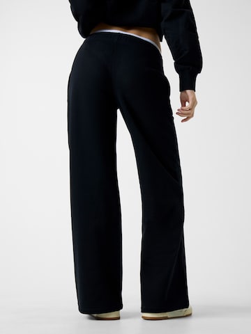 GUESS JEANS Szabványos Nadrág - fekete