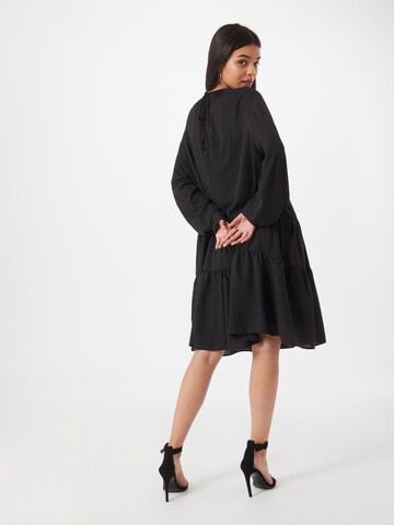 SELECTED FEMME Kleid 'Amaya' in Schwarz