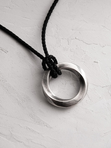 REYTEL - Cadena 'INFINITE LOOP' en plata