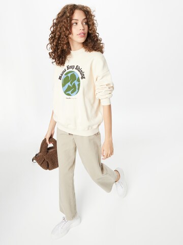 Thinking MU Sweatshirt 'MAMA KEEP SHINING' in Beige