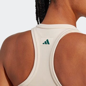 ADIDAS PERFORMANCE - Camisa funcionais 'Sports Club Graphic' em bege