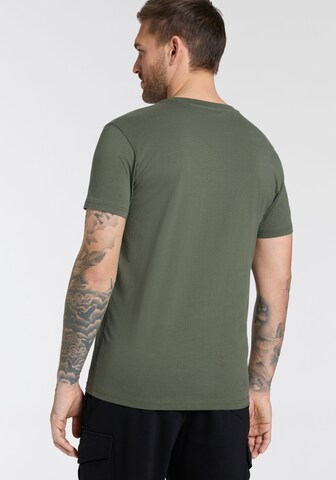 LONSDALE T-Shirt in Grün